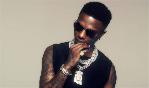  Wizkid's Afrobeat Extravaganza:  A Celebration of Music, Culture, and Unexpected Rain Showers!